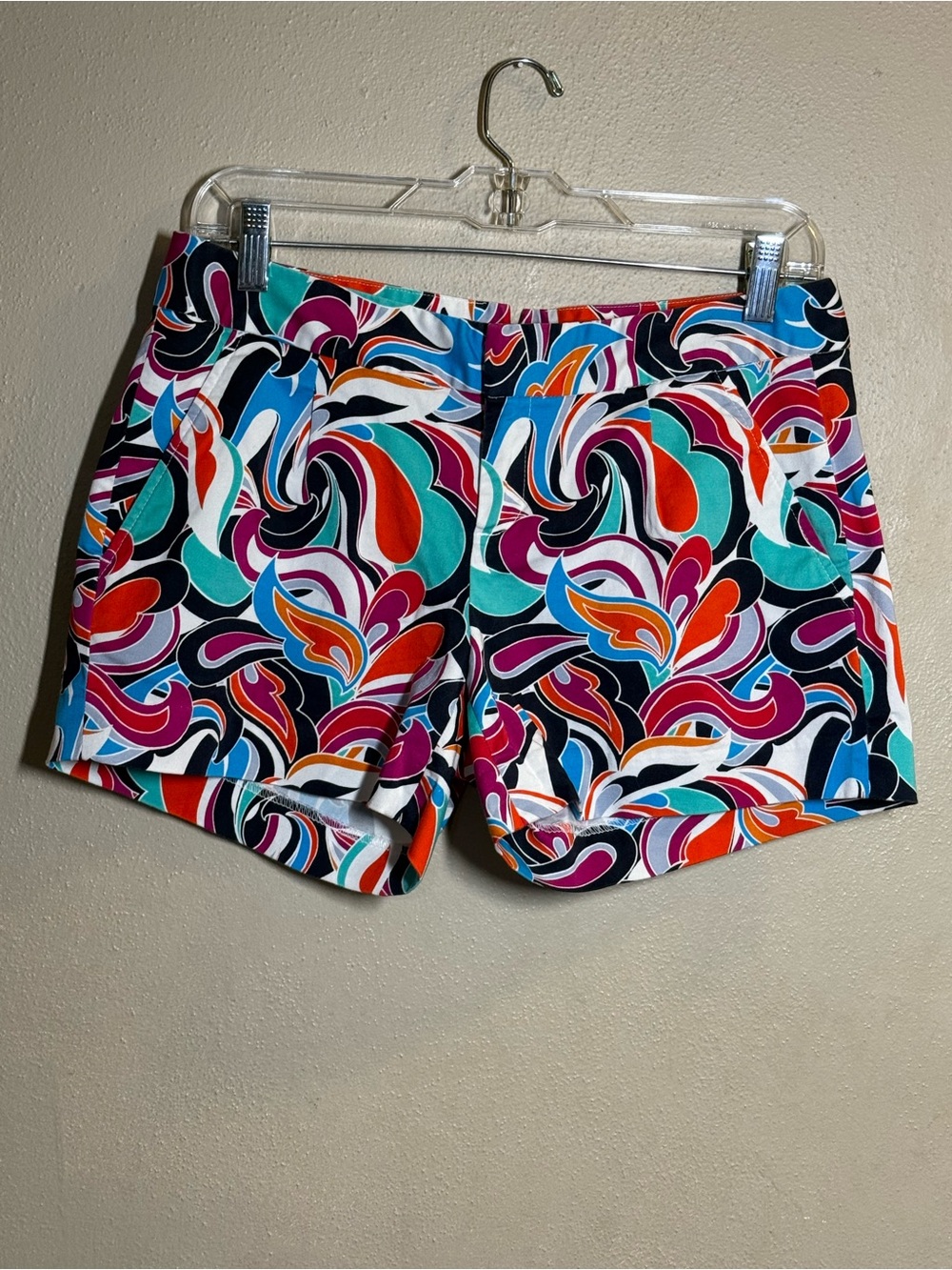 Women’s Banana Republic Vibrant Multi-Color Abstract Swirl Print Shorts Sz 4